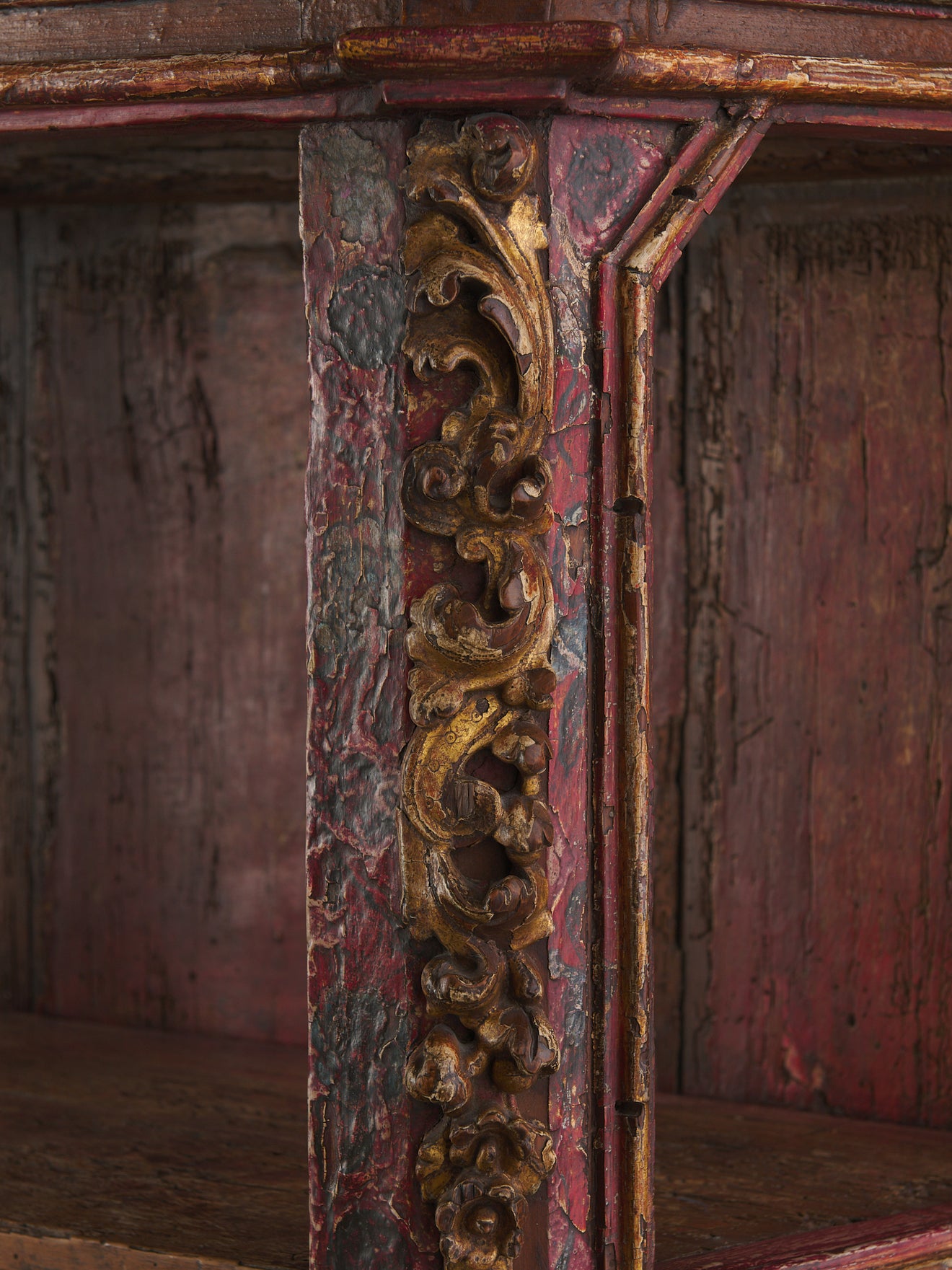 18TH C POLYCHROMED REPISA