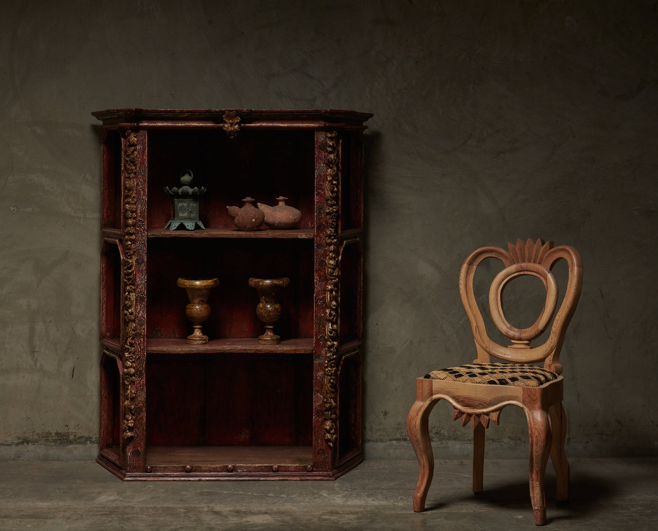 18TH C POLYCHROMED REPISA