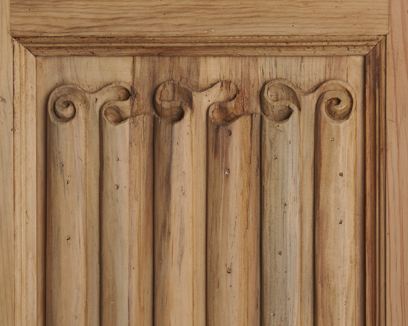 6 PANEL POMBAL LINEN FOLDING SCREEN BY MIKE DIAZ
