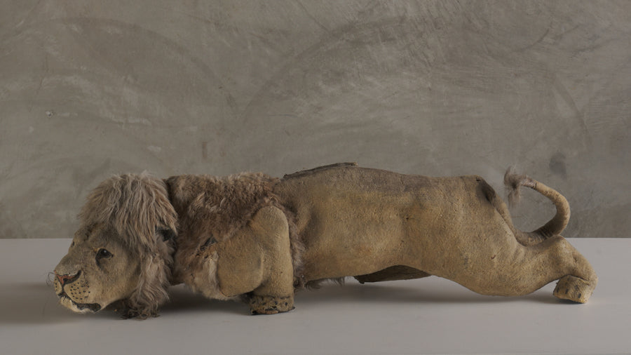 ANTIQUE MECHANICAL AUTOMATON LION, C1925