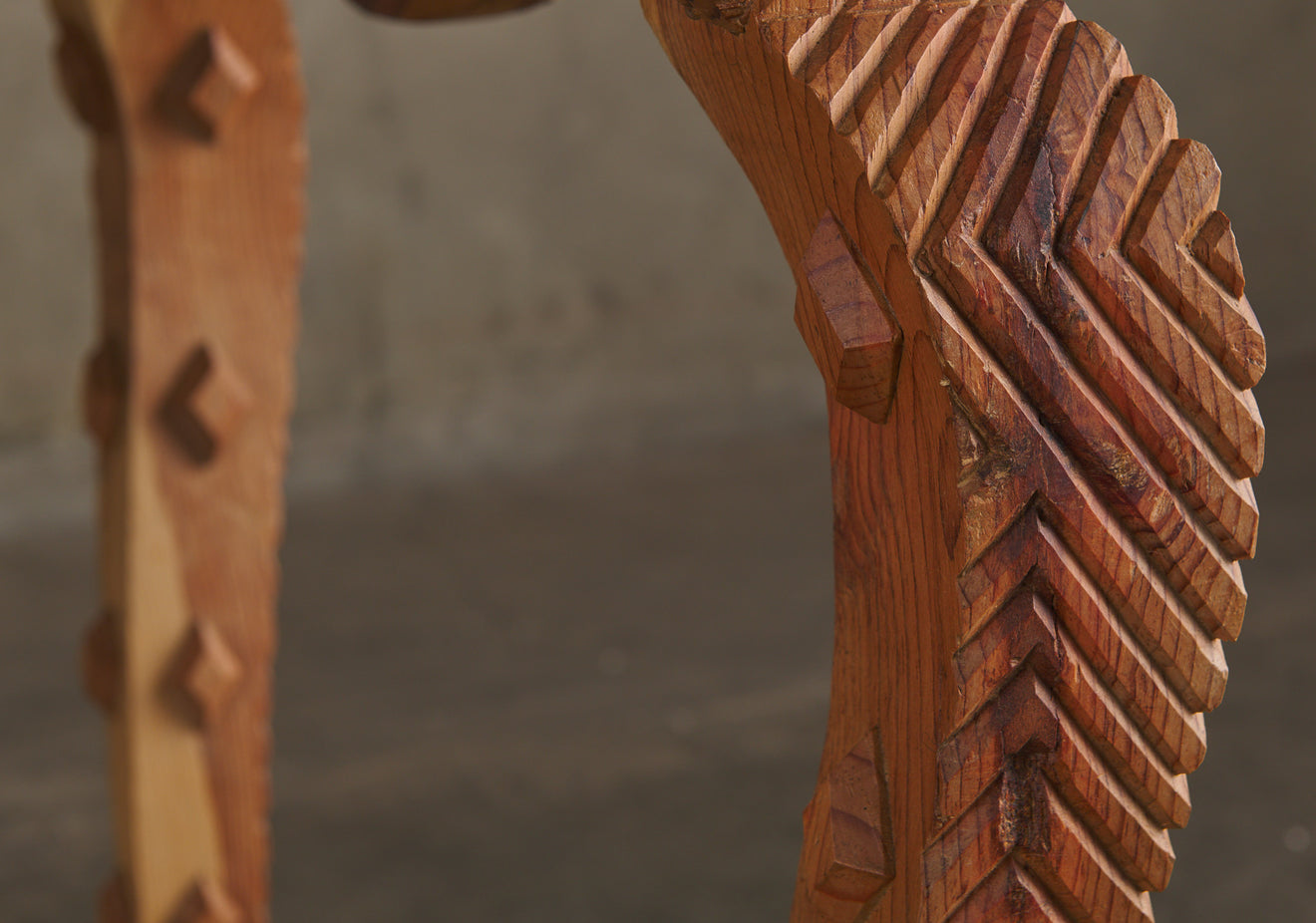 ARIO TABLE / PARTNERS DESK BY MIKE DIAZ