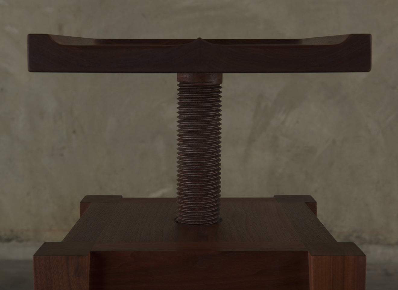 BCW ECTOMORPH ADJUSTABLE COUNTER & BAR STOOL