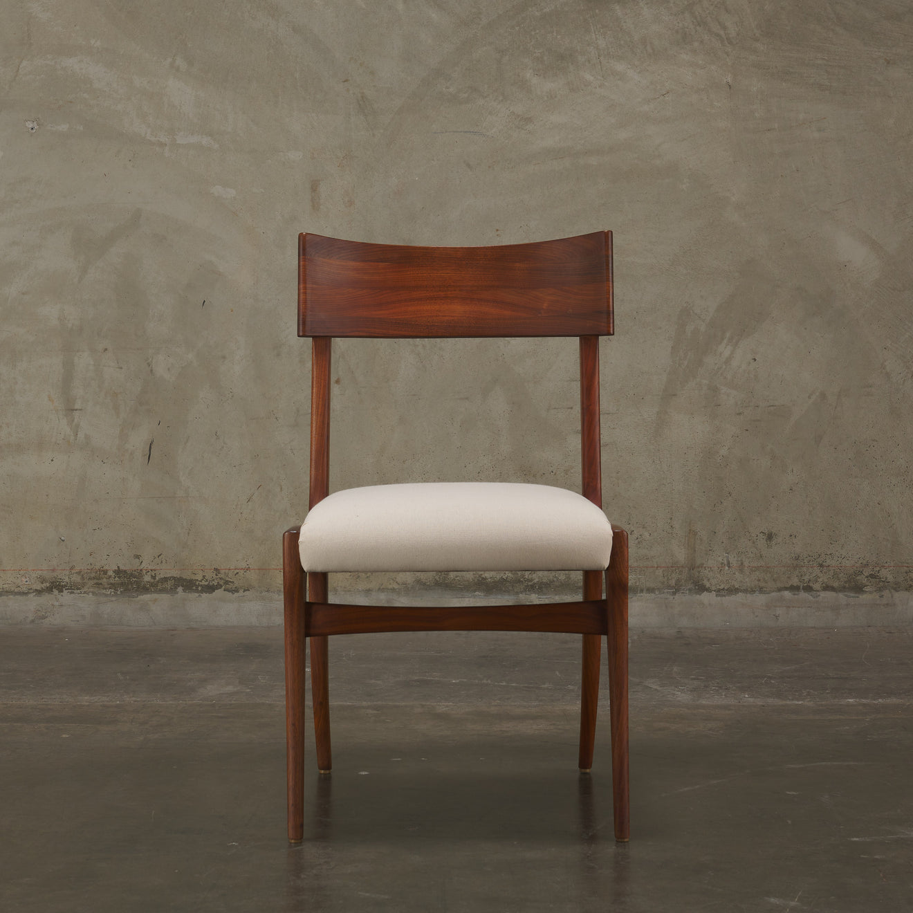 BCW NEOCLASSIC SIDE CHAIR