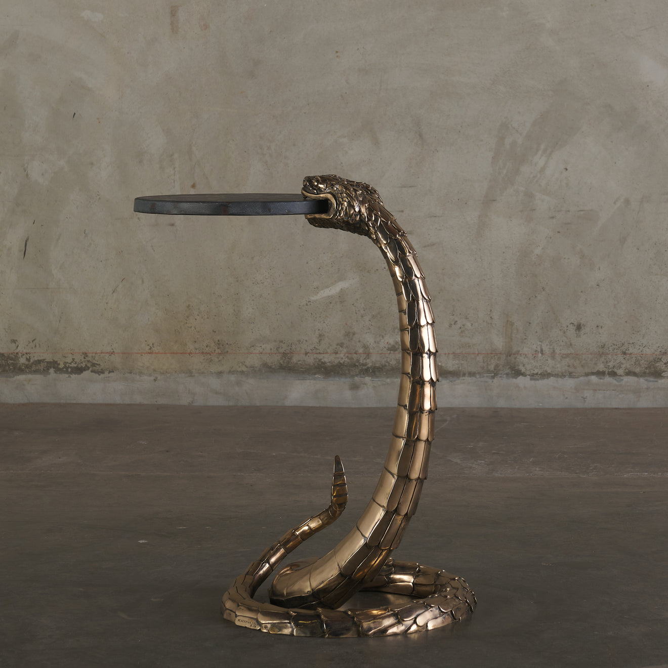BCW RATTLER SNAKE TABLE