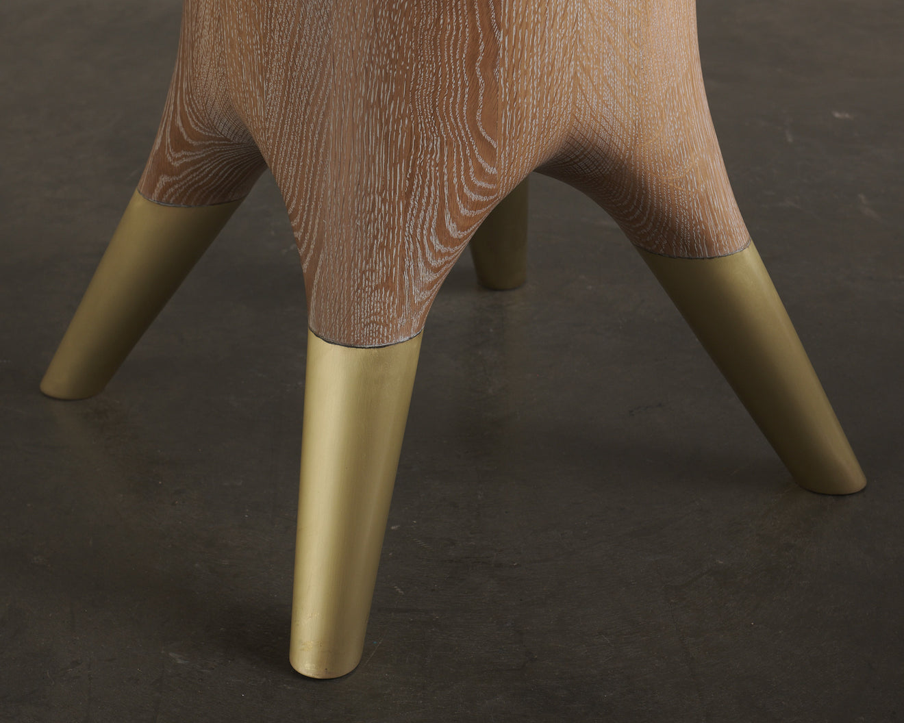 BCW ADJUSTABLE MUSHROOM TABLE