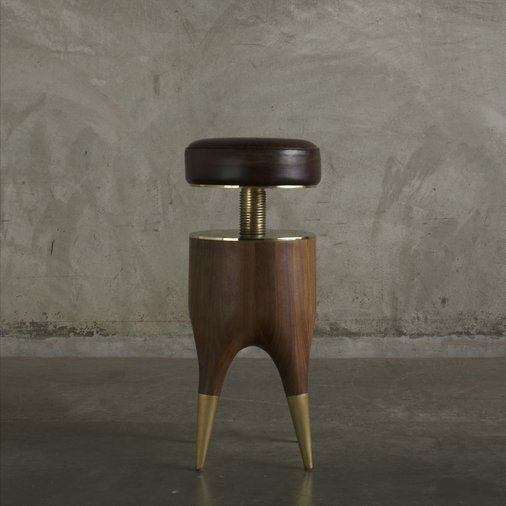 てつ BACCHUS STOOL Tripod Stool S-26334 - Uline