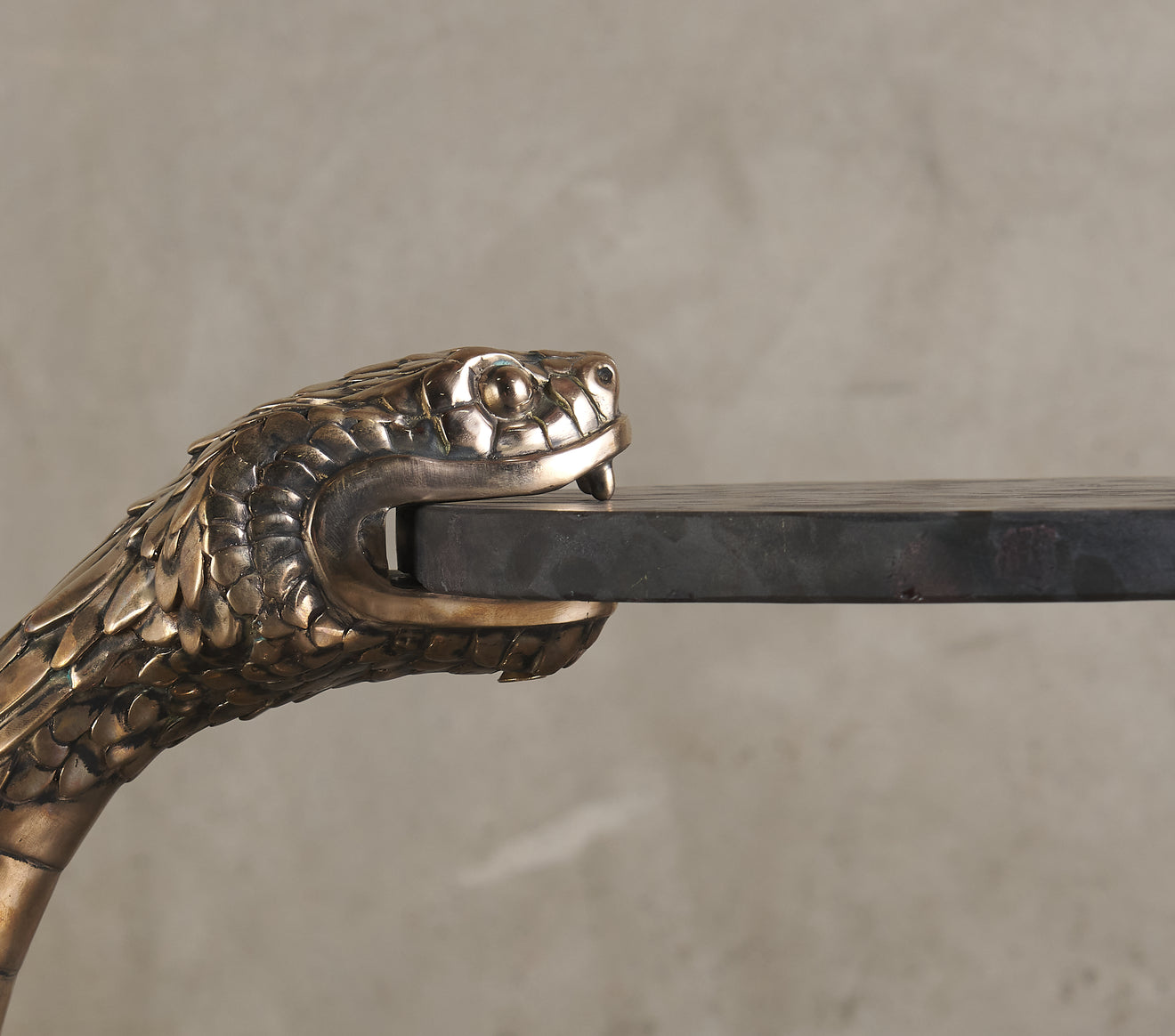 BCW RATTLER SNAKE TABLE