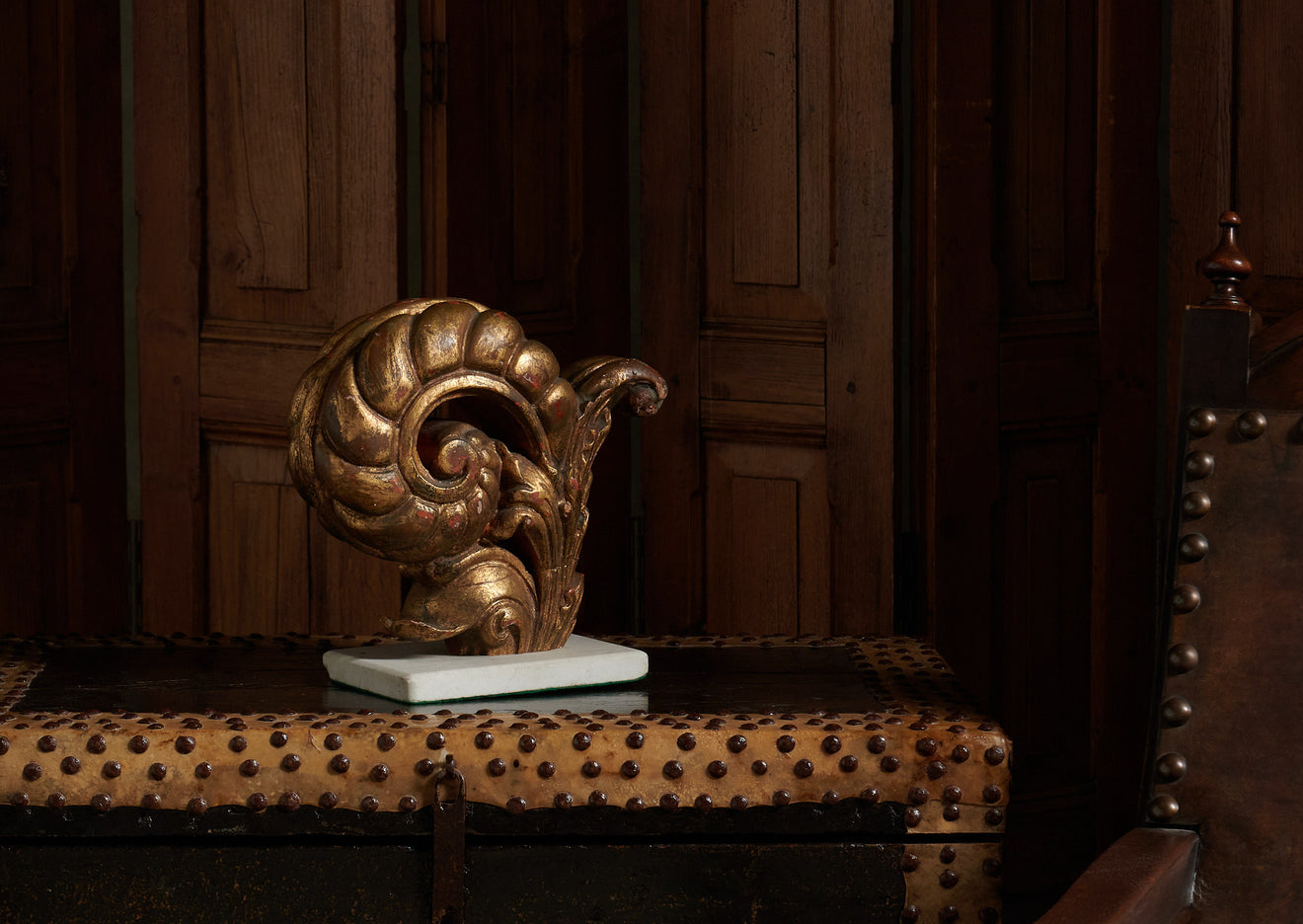 CARVED GILTWOOD ARCHITECTURAL SCROLL, 19TH CENTURY
