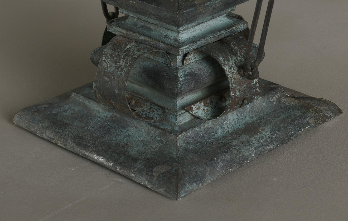 CRAFTSMAN DOUBLE SHADE TABLE FIXTURE, C1905