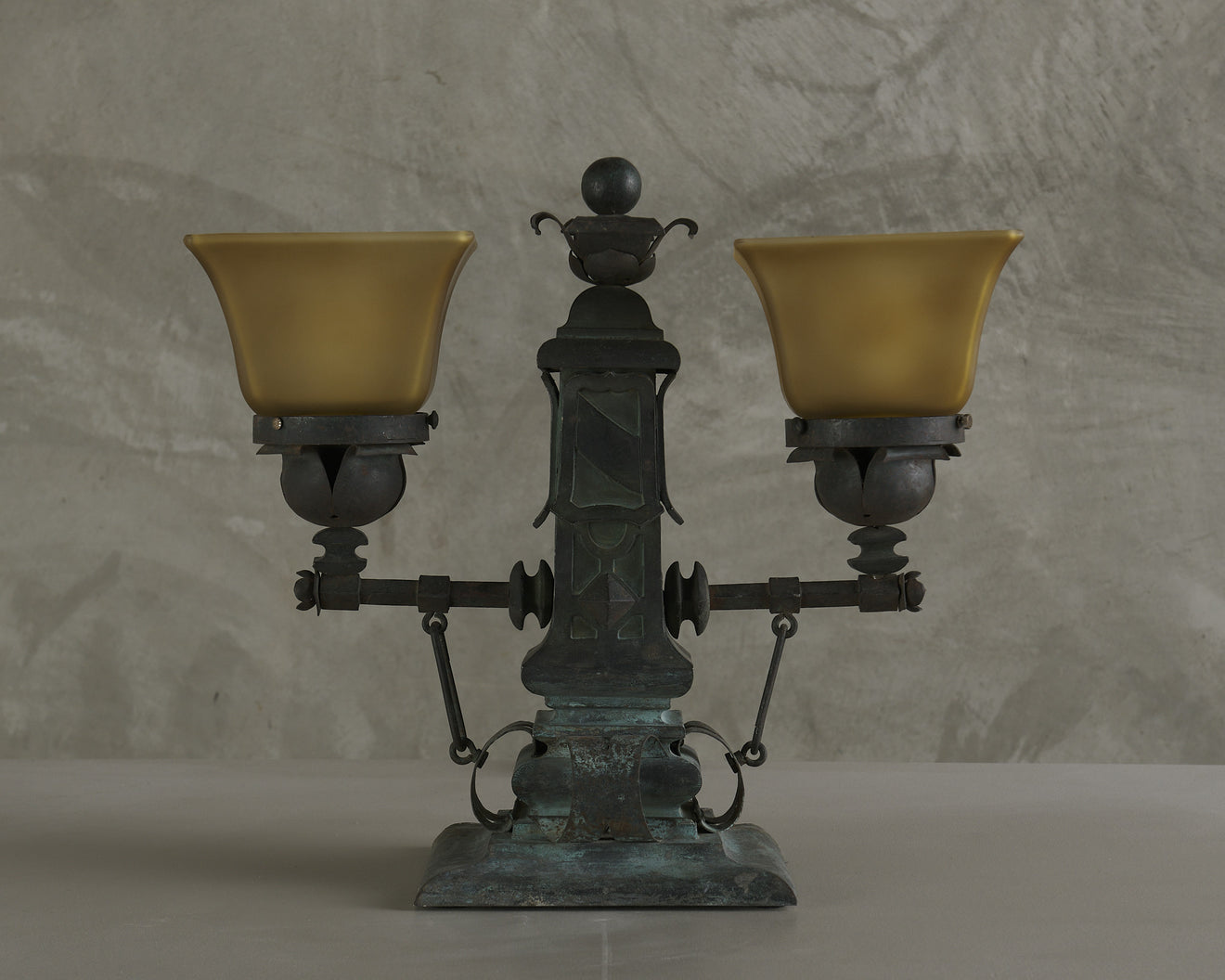 CRAFTSMAN DOUBLE SHADE TABLE FIXTURE, C1905