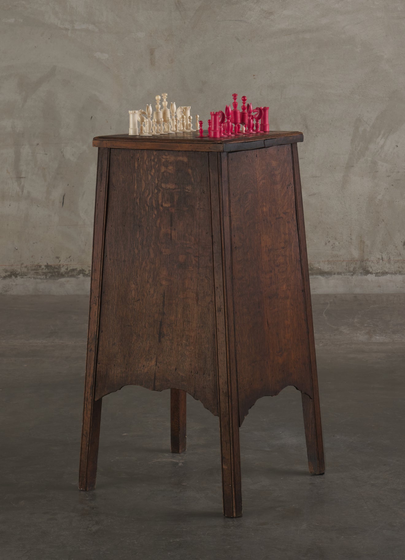 ENGLISH ARTS & CRAFTS OAK GAME CABINET, C1905