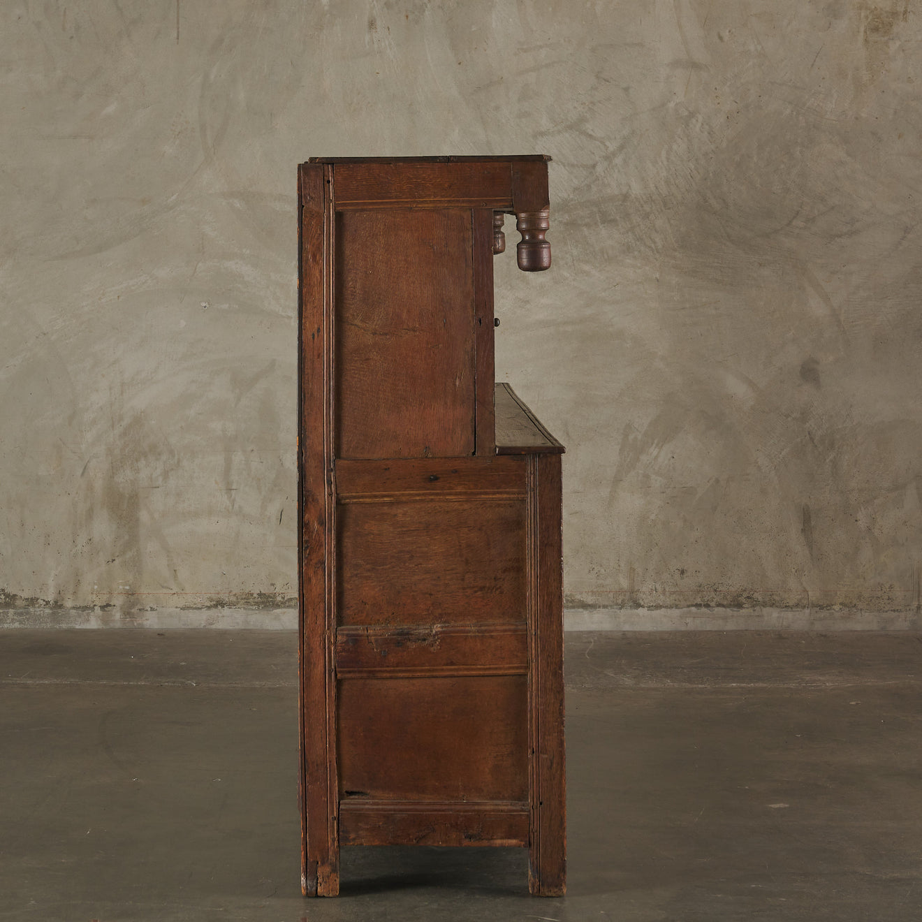 ENGLISH OAK CABINET DATED 1679