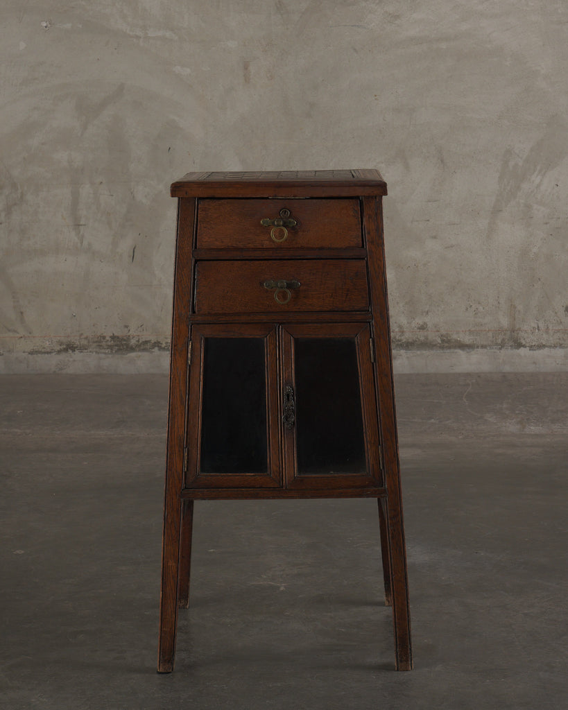 ENGLISH ARTS & CRAFTS OAK GAME CABINET, C1905 – Blackman Cruz