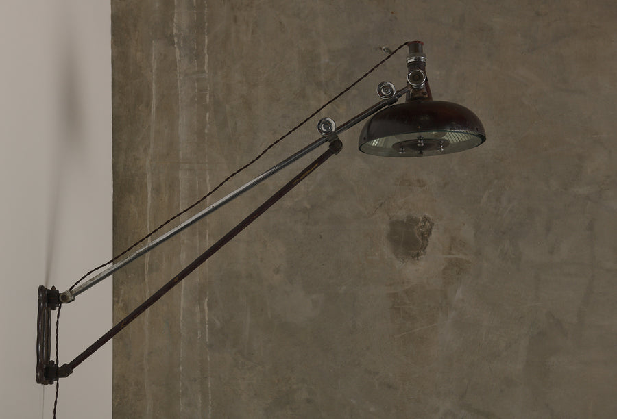 EXPANDING MEDICAL SCONCE