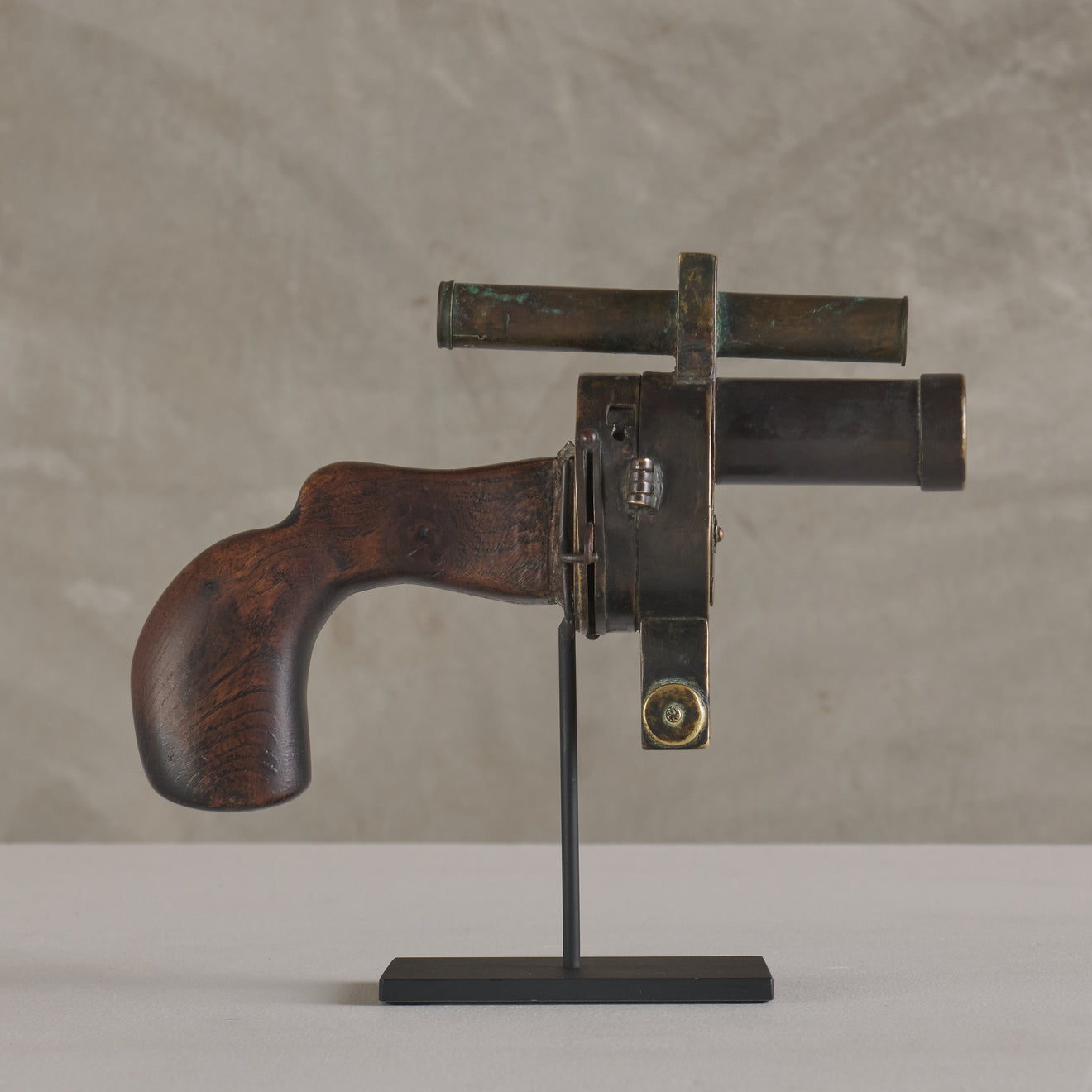 EXTREMELY RARE FRENCH DETECTIVE'S REVOLVER CAMERA, c1862