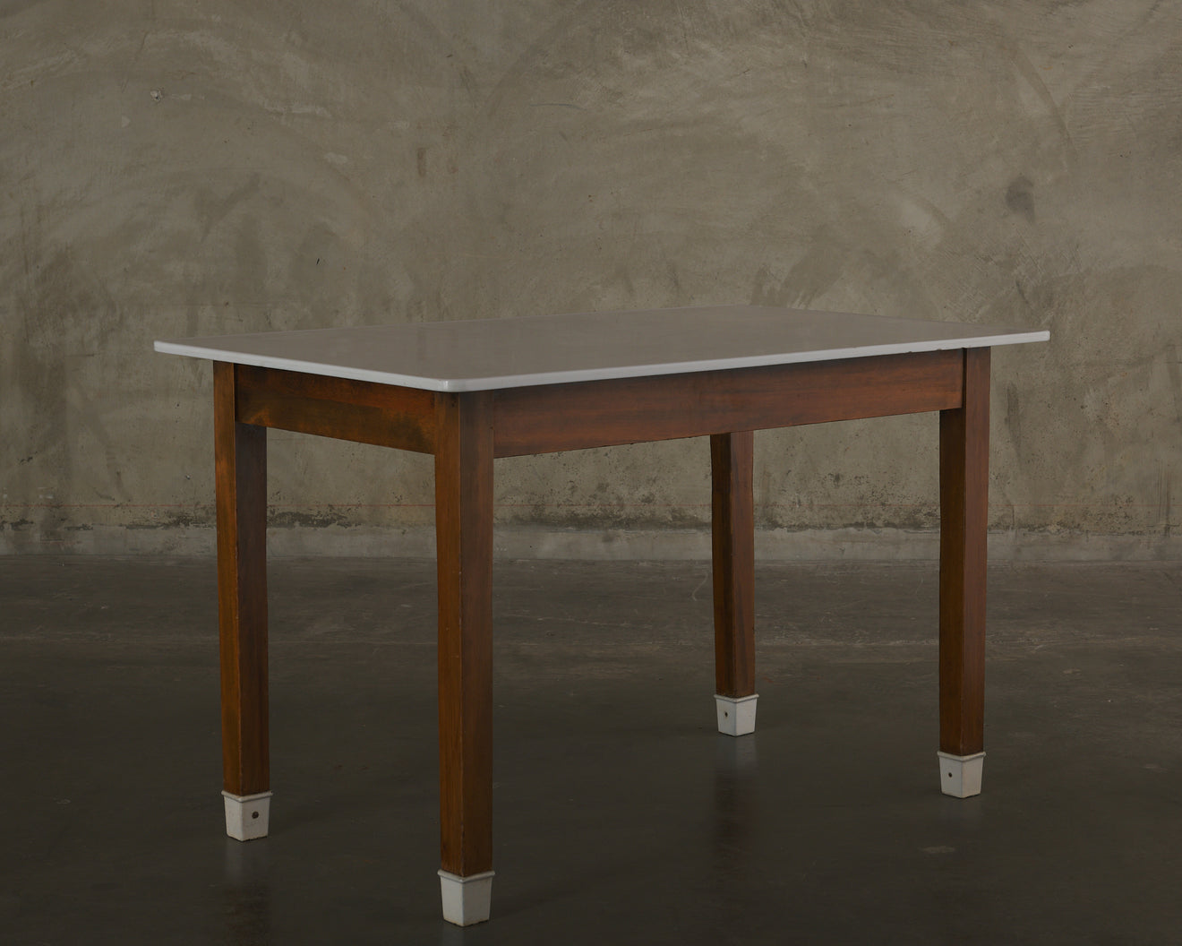 GLASS TOP PASTRY TABLE WITH ENAMEL FEET