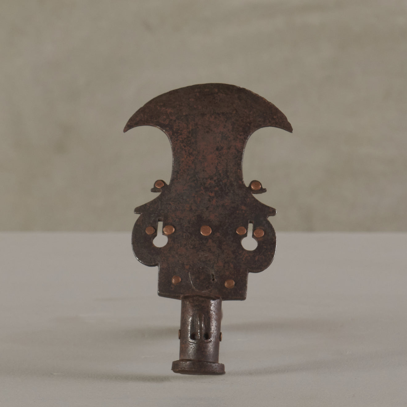 INDO-PERSIAN RARE BETEL NUT AXE / HAMMER, 15th C
