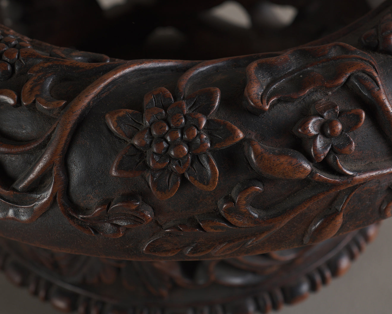 INTRICATELY CARVED FLORAL PLANTER, 20TH C