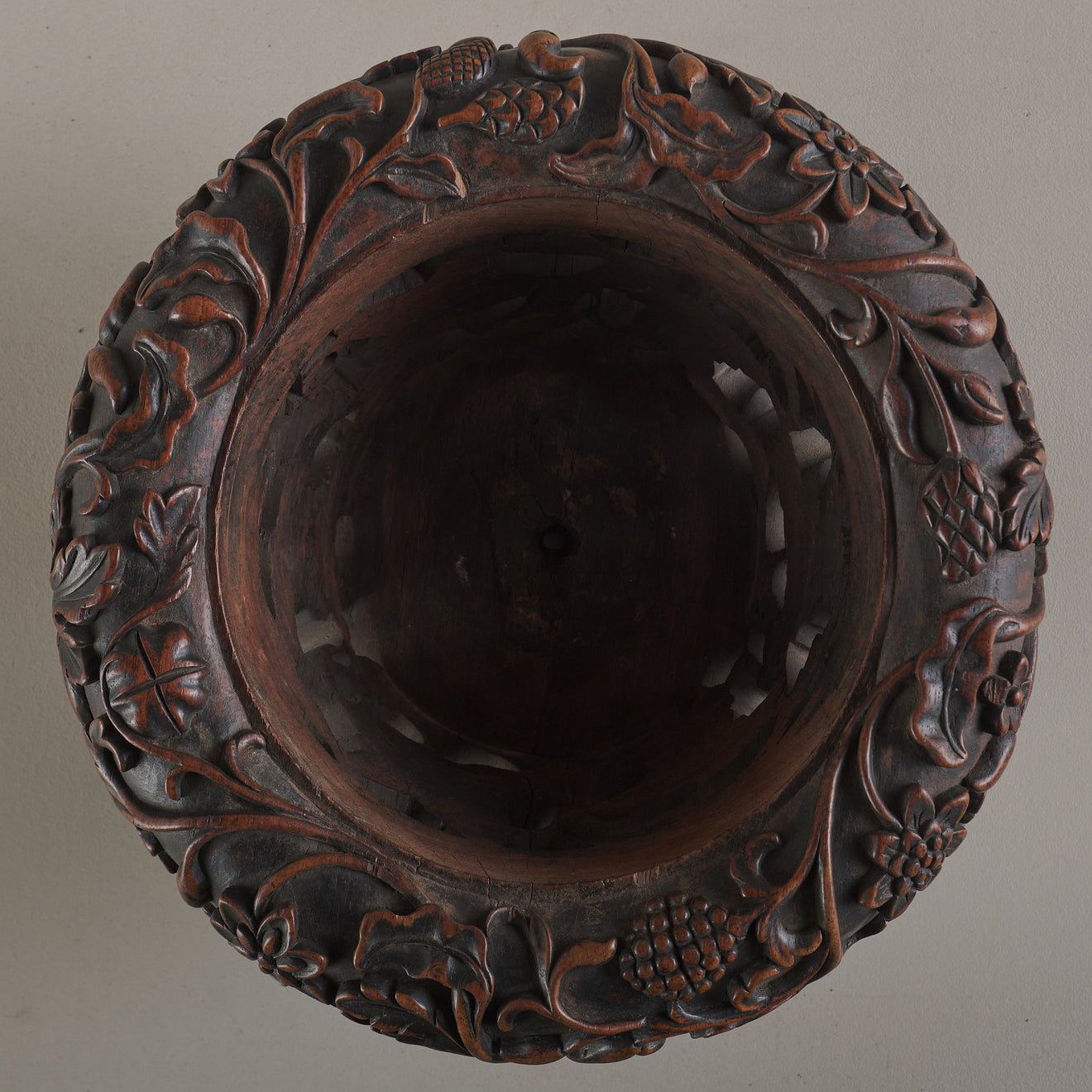 INTRICATELY CARVED FLORAL PLANTER, 20TH C