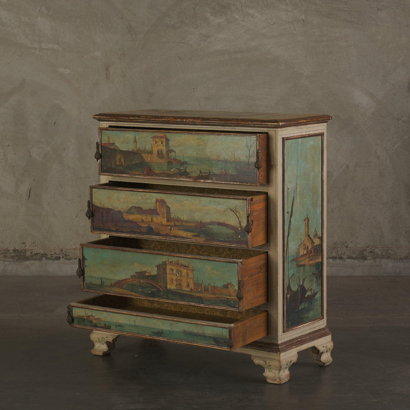 ITALIAN PAINTED COMMODE