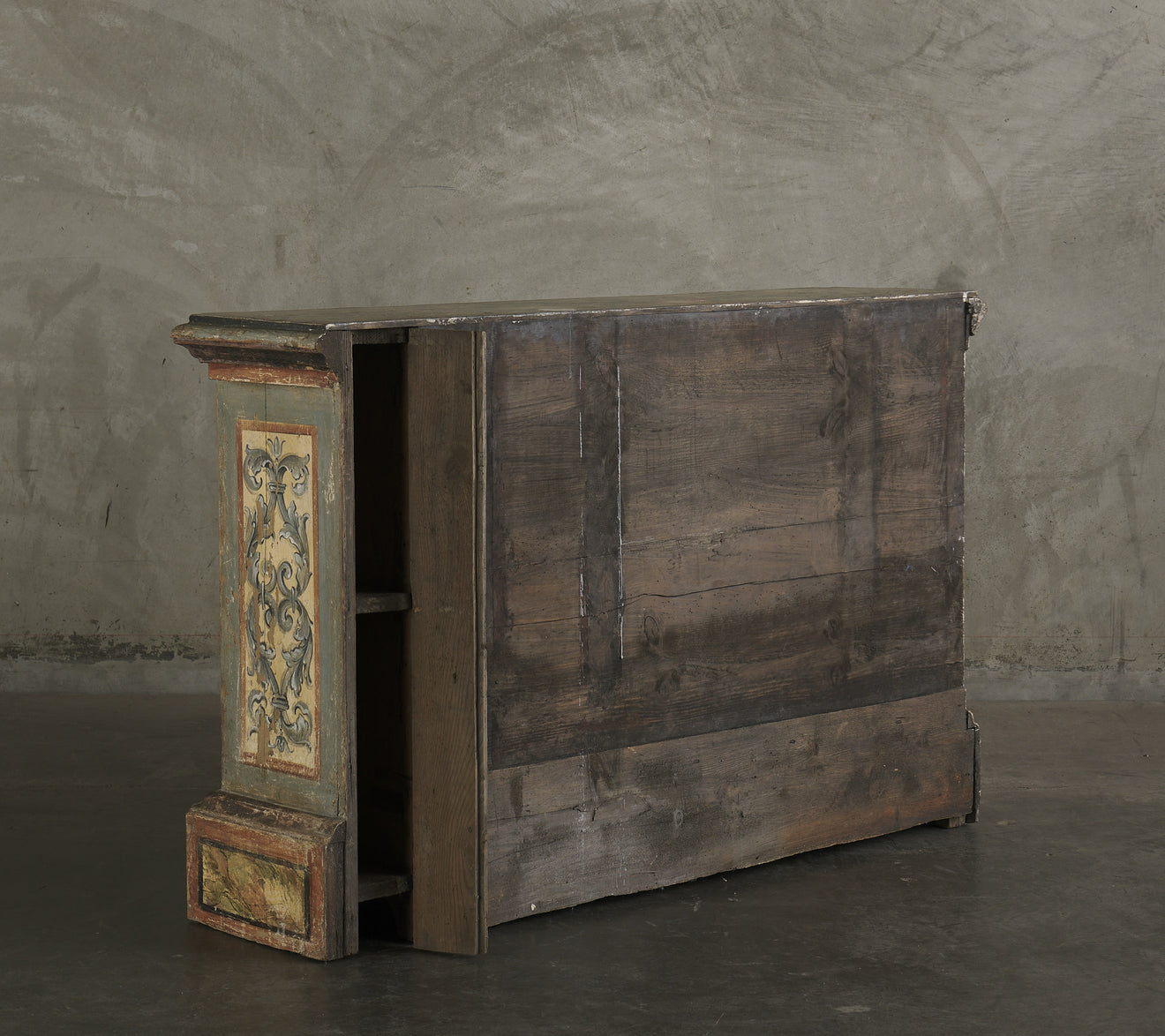 ITALIAN POLYCHROME-PAINTED WOOD CREDENZA WITH HIDDEN COMPARTMENT, 18th C