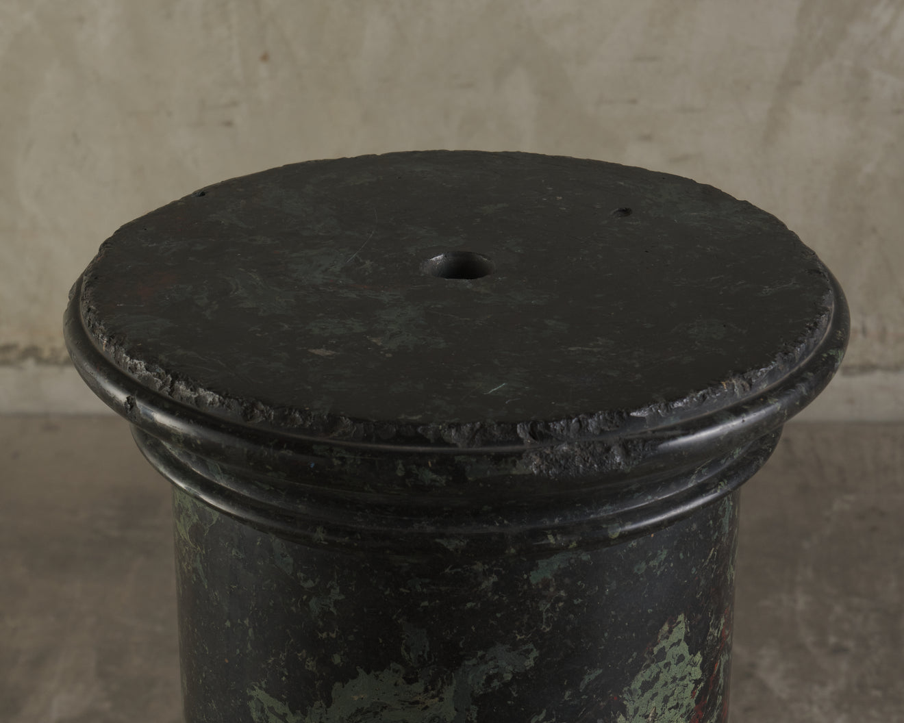 ITALIAN SCAGLIOLA COLUMN
