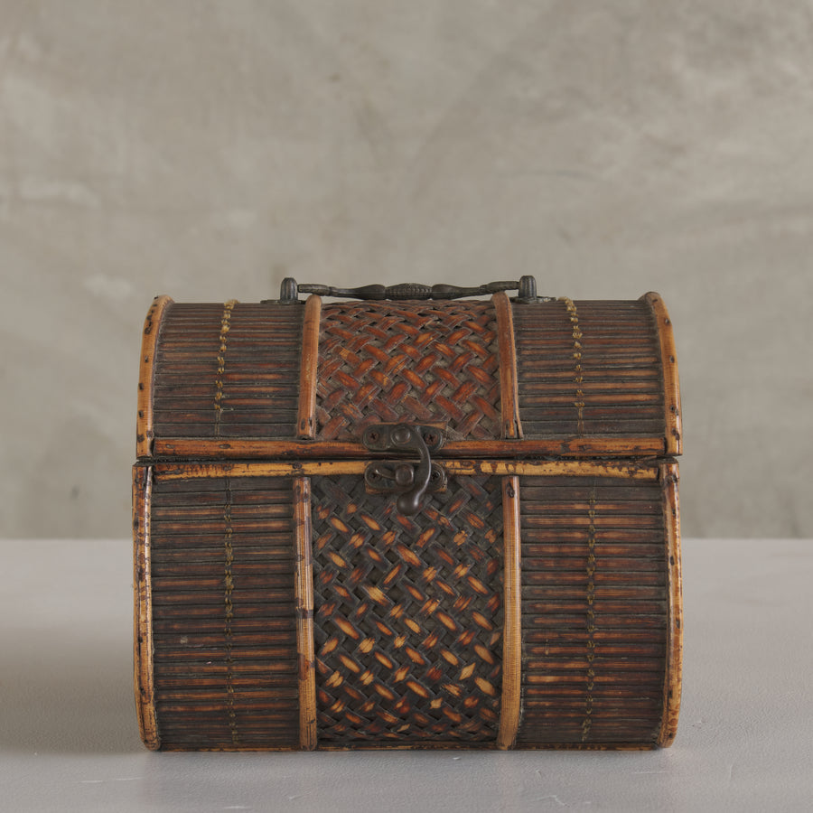 JAPANESE BAMBOO CARRYING BOX, c 1905