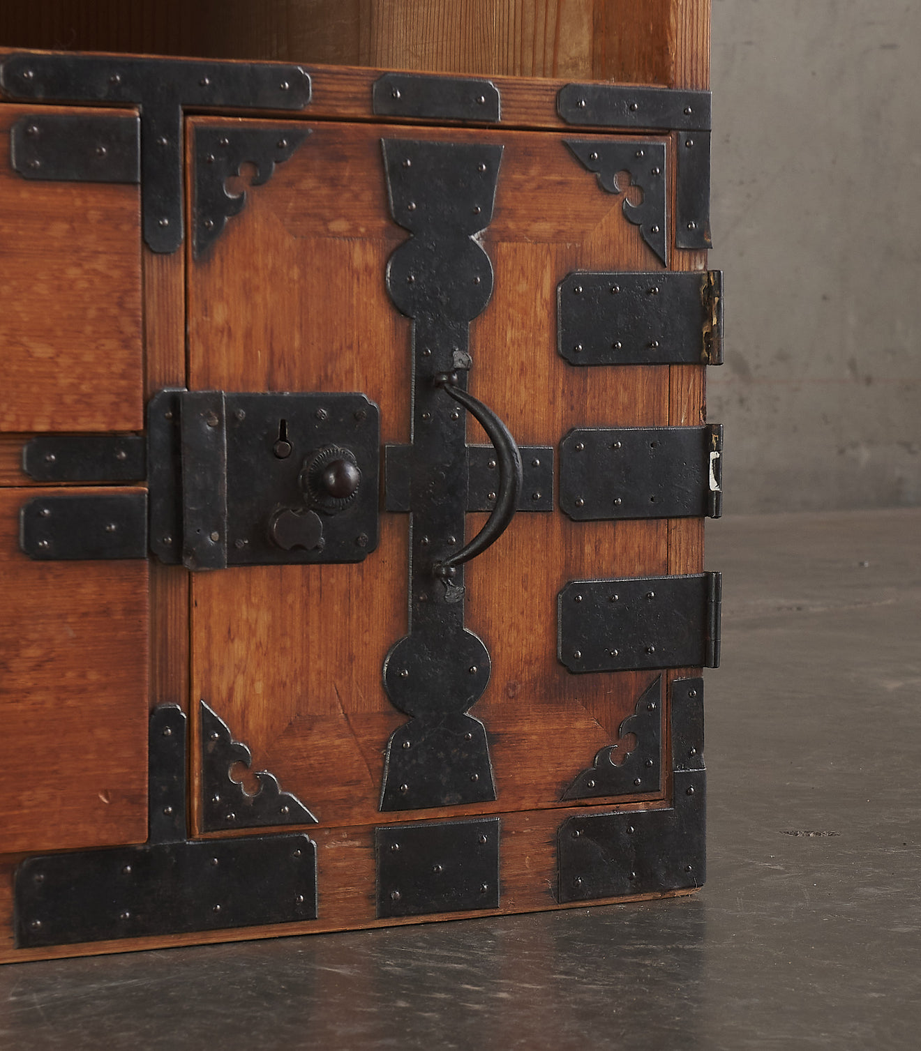 JAPANESE TANSU, EARLY 20THC