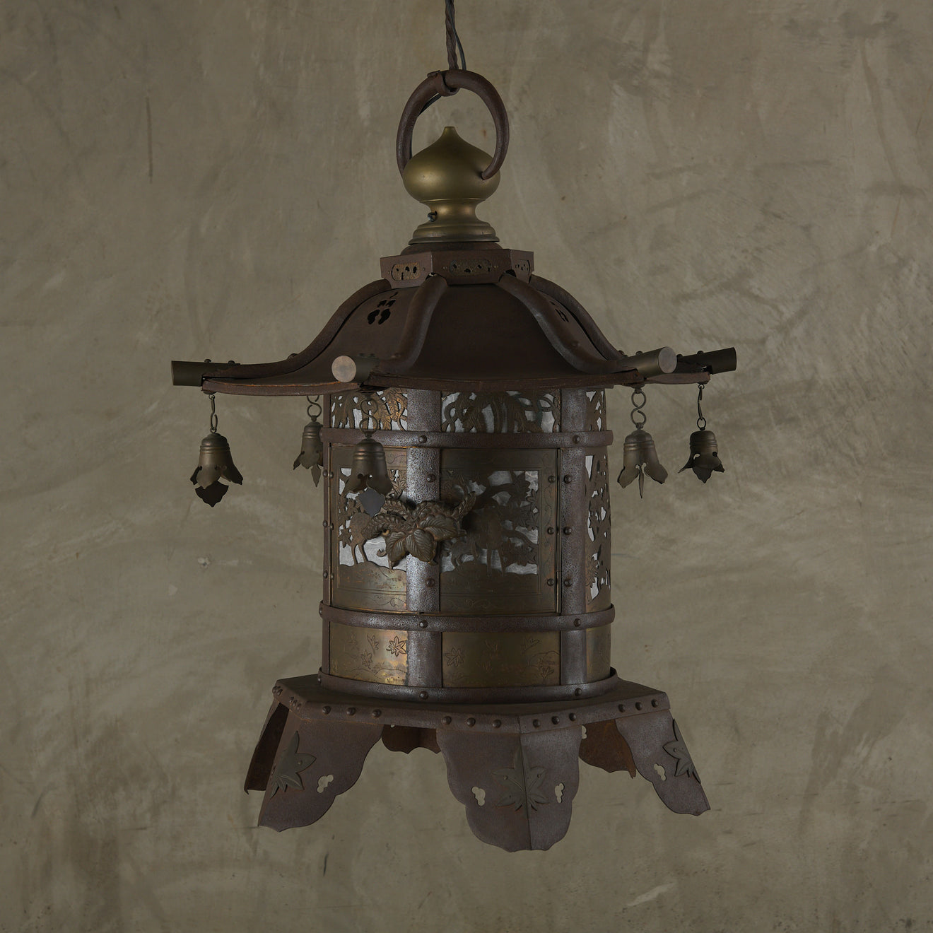 JAPANESE TEMPLE LANTERN