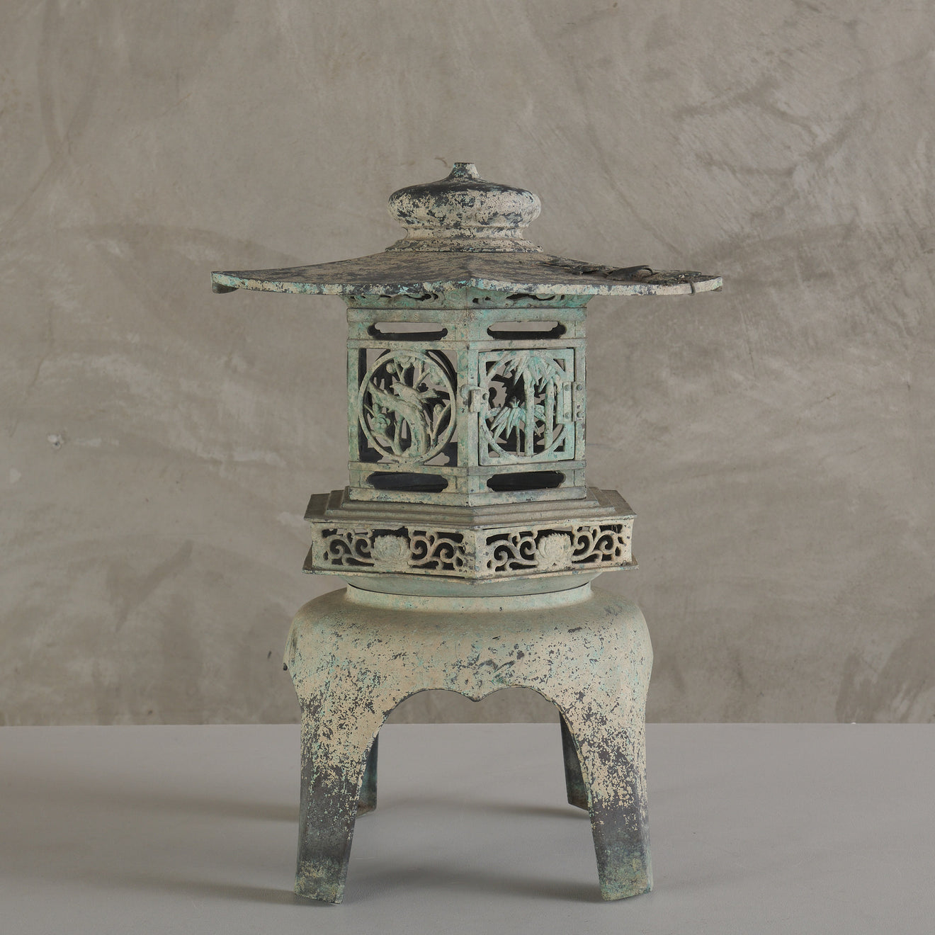 JAPANESE TORO GARDEN PAGODA, EARLY 20TH CENTURY