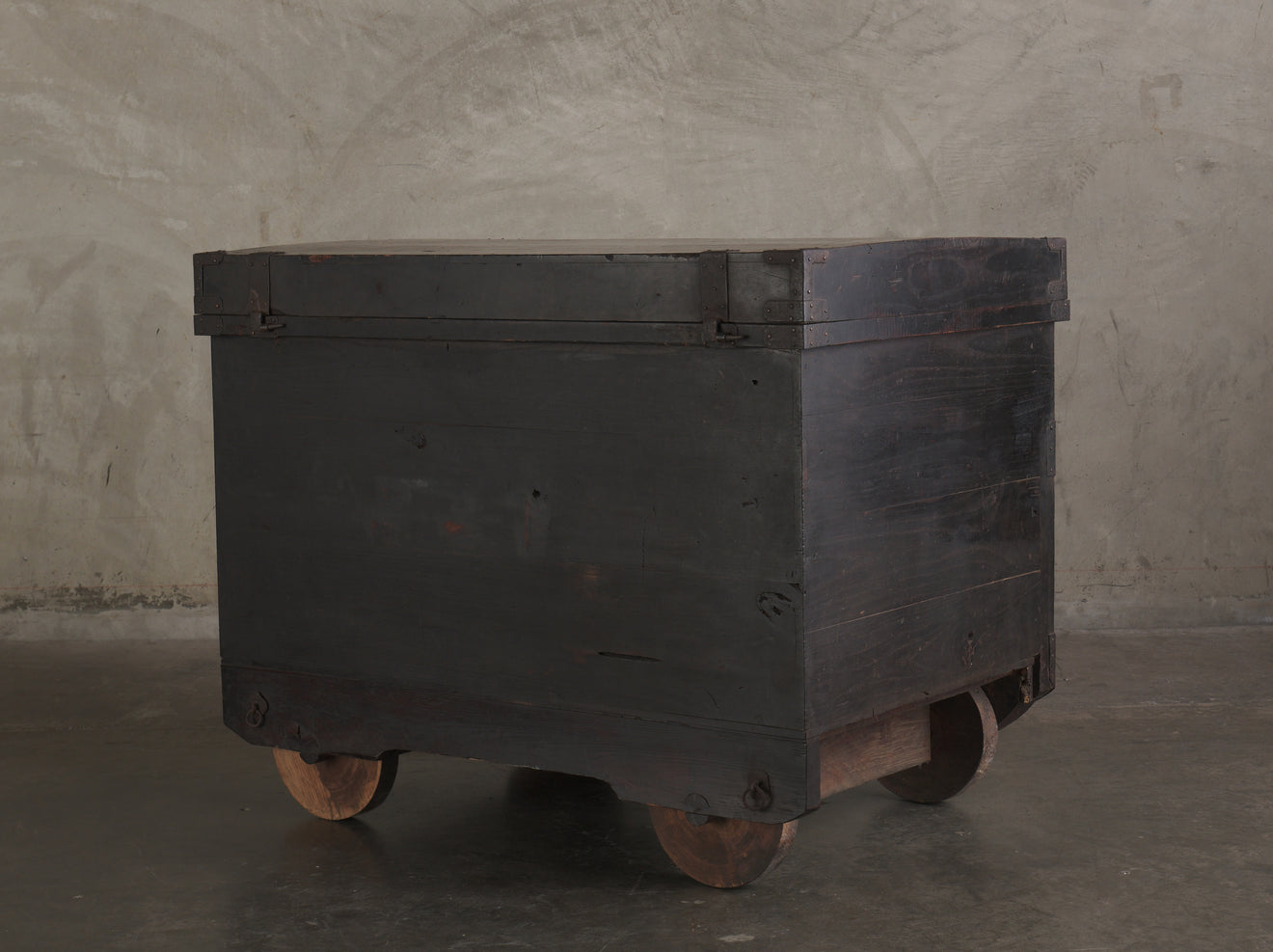 JAPANESE KARIMA TANSU, EDO PERIOD