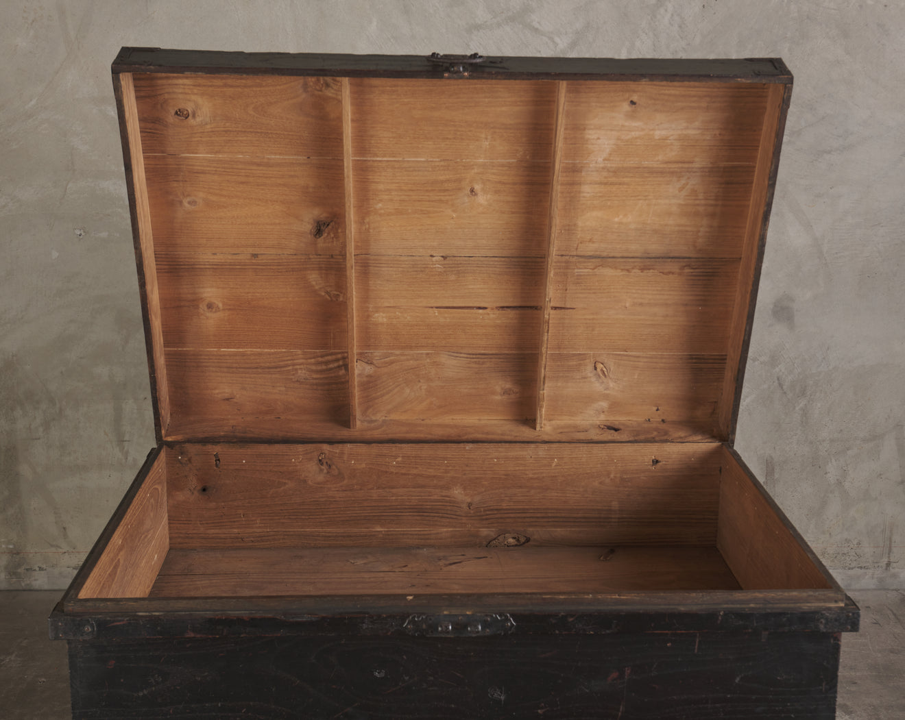 JAPANESE KARIMA TANSU, EDO PERIOD