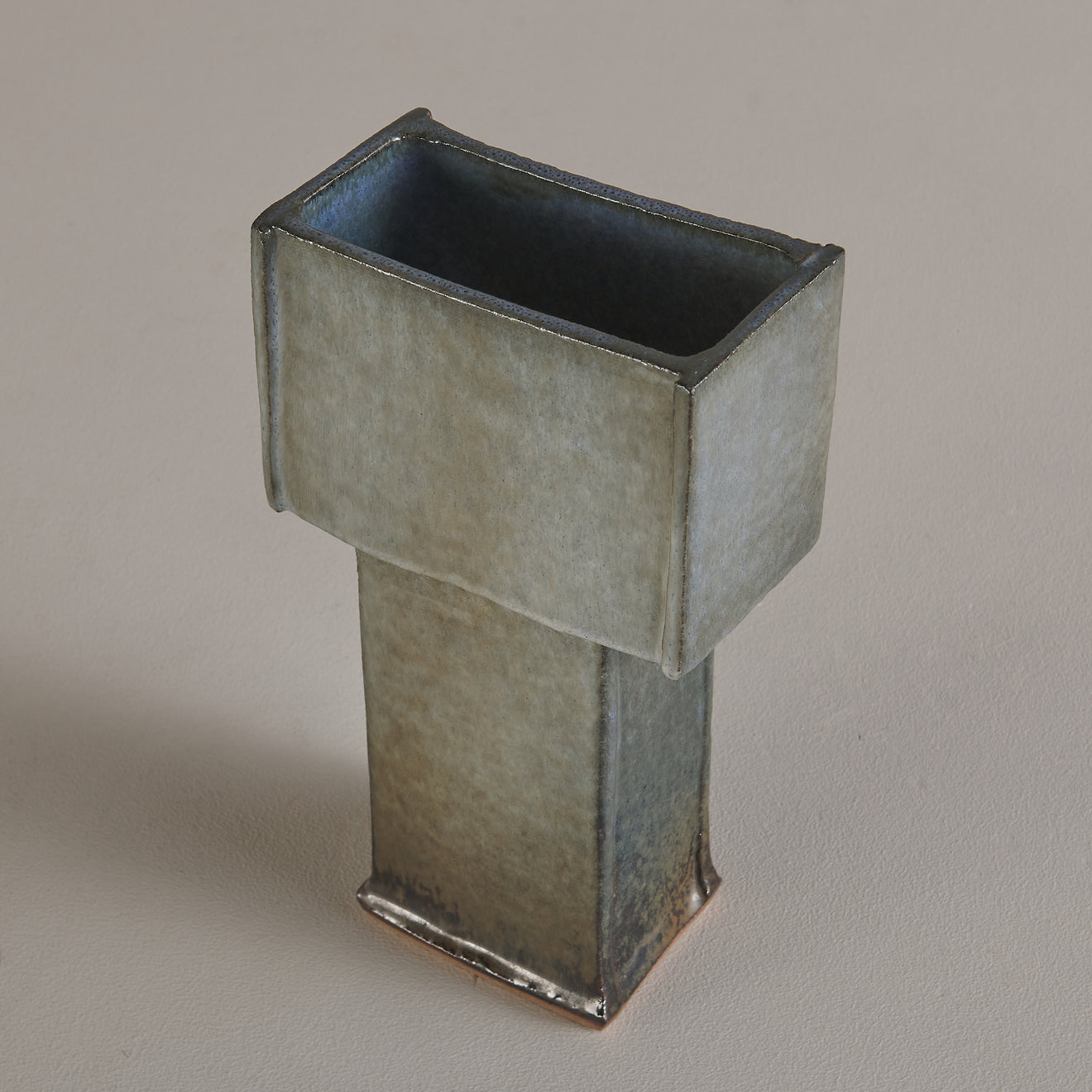 MID CENTURY VASE