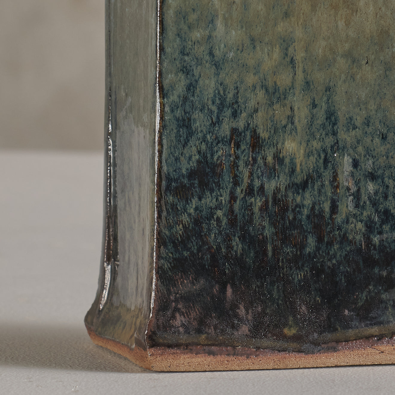MID CENTURY VASE
