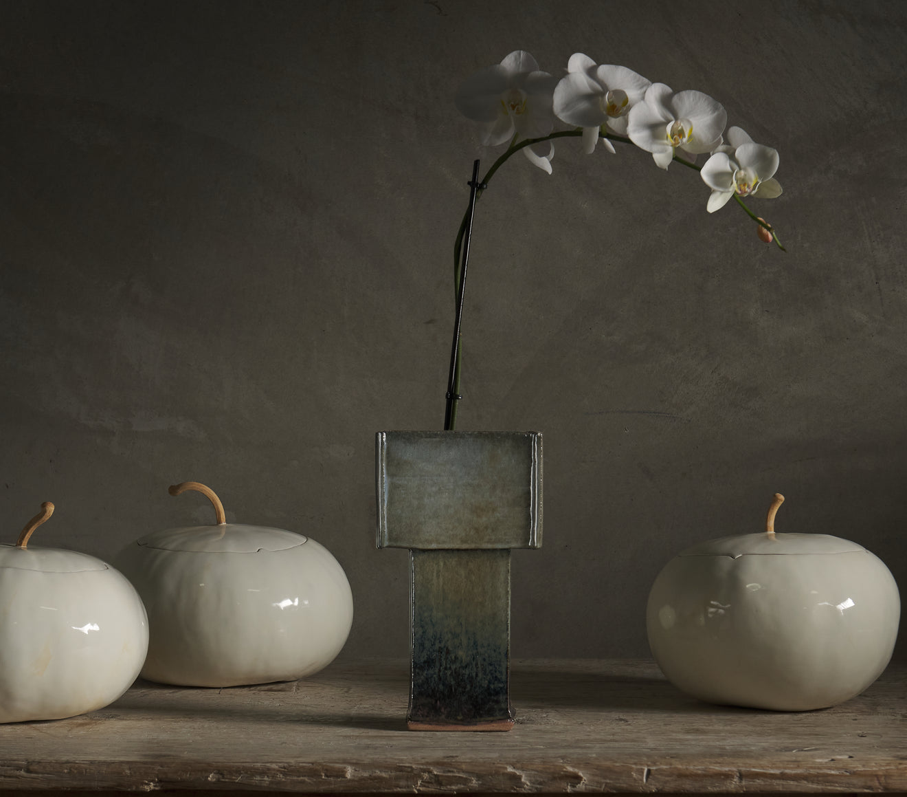 MID CENTURY VASE