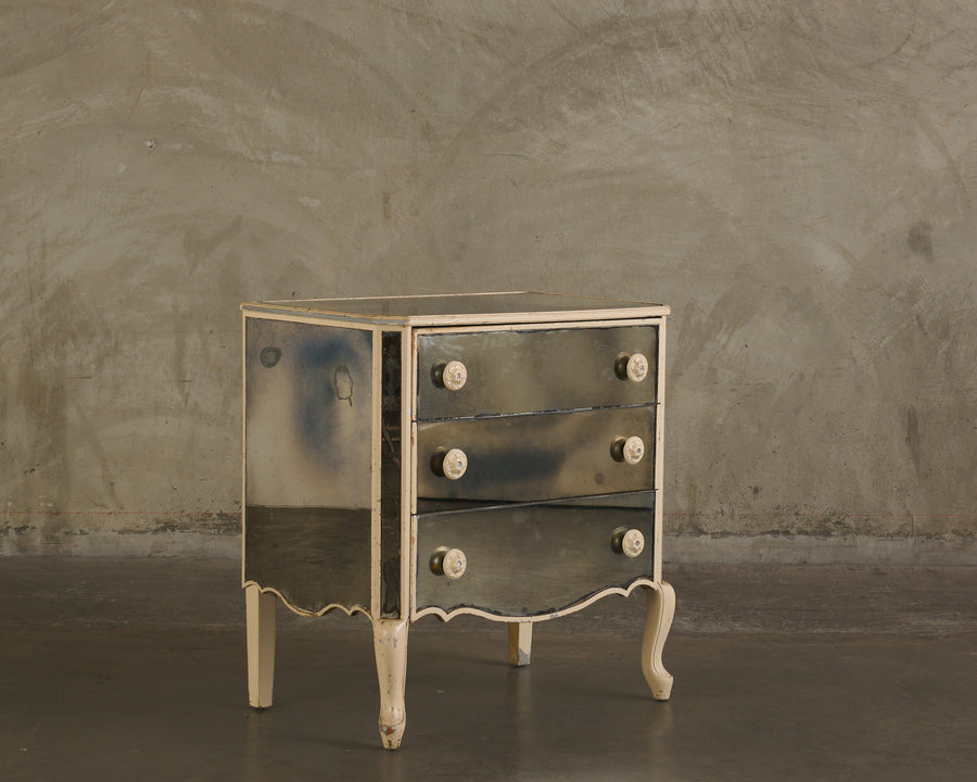 MIRRORED THREE DRAWER DRESSER