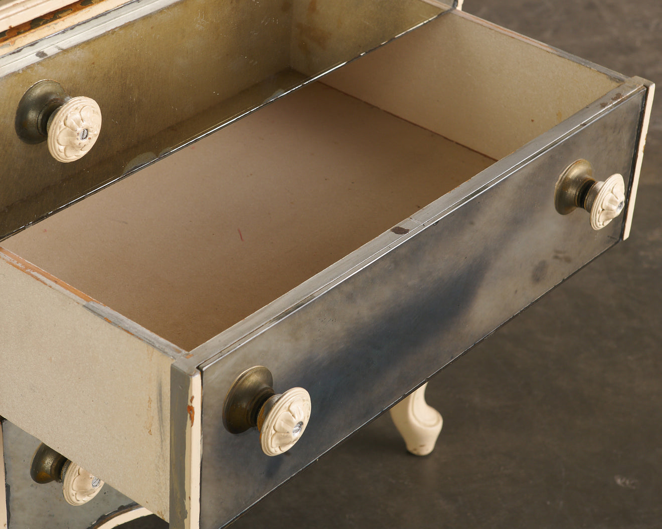 MIRRORED THREE DRAWER DRESSER