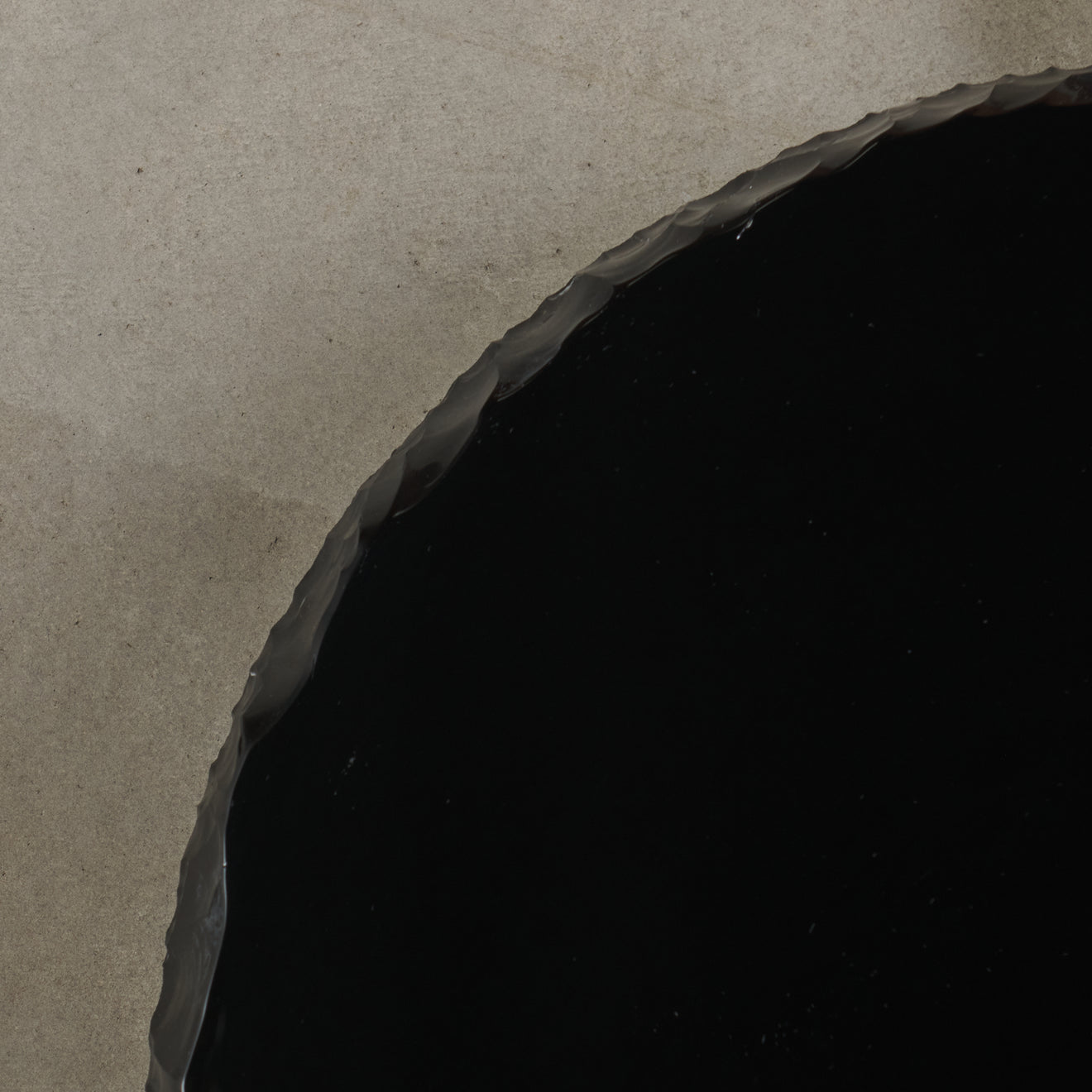 OBSIDIAN DIVINATION MIRROR