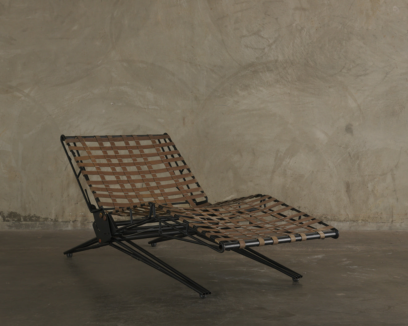 OSVALDO BORSANI L-77 CHAISE LOUNGE