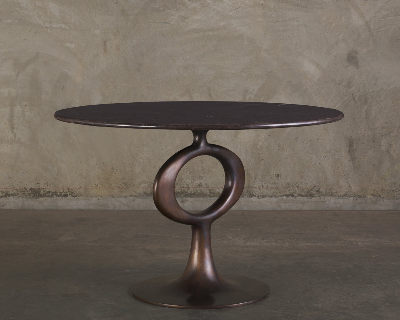 BCW OP ROUND TABLE WITH GRANITE TOP