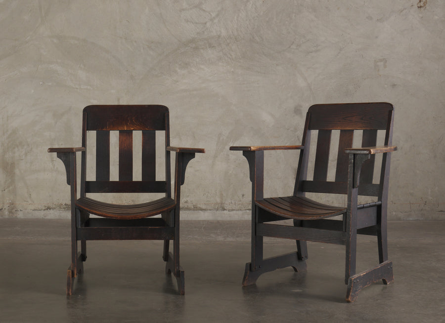 PAIR OF OAK PADDLE ARM CHAIRS, C1900