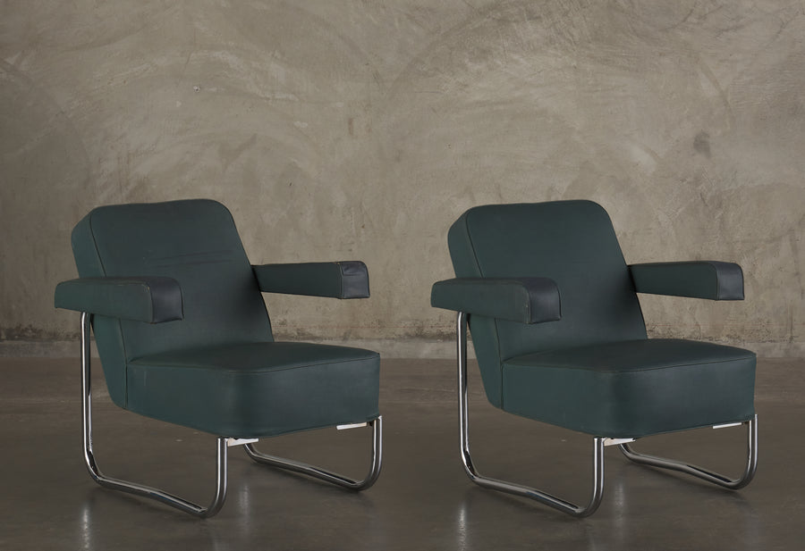 PAIR OF MACHINE AGE LOUNGE CHAIR WITH ORIGINAL UPHOLSTERY, 1930S