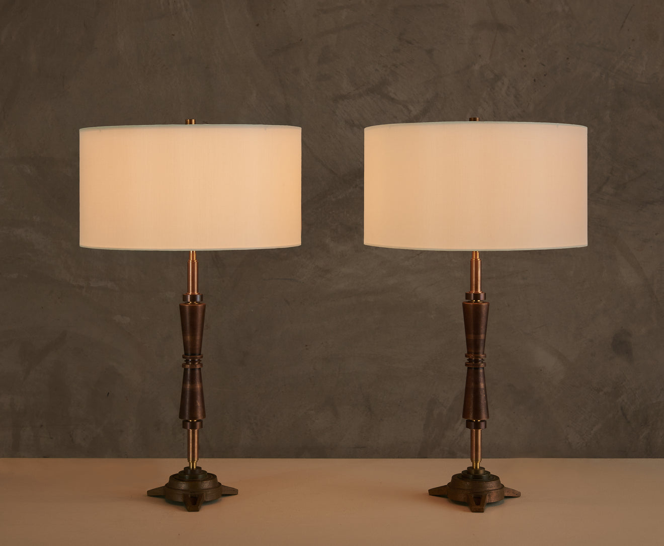 PAIR OF ‘SERGE LAMPE’ BY GIANNI VALLINO
