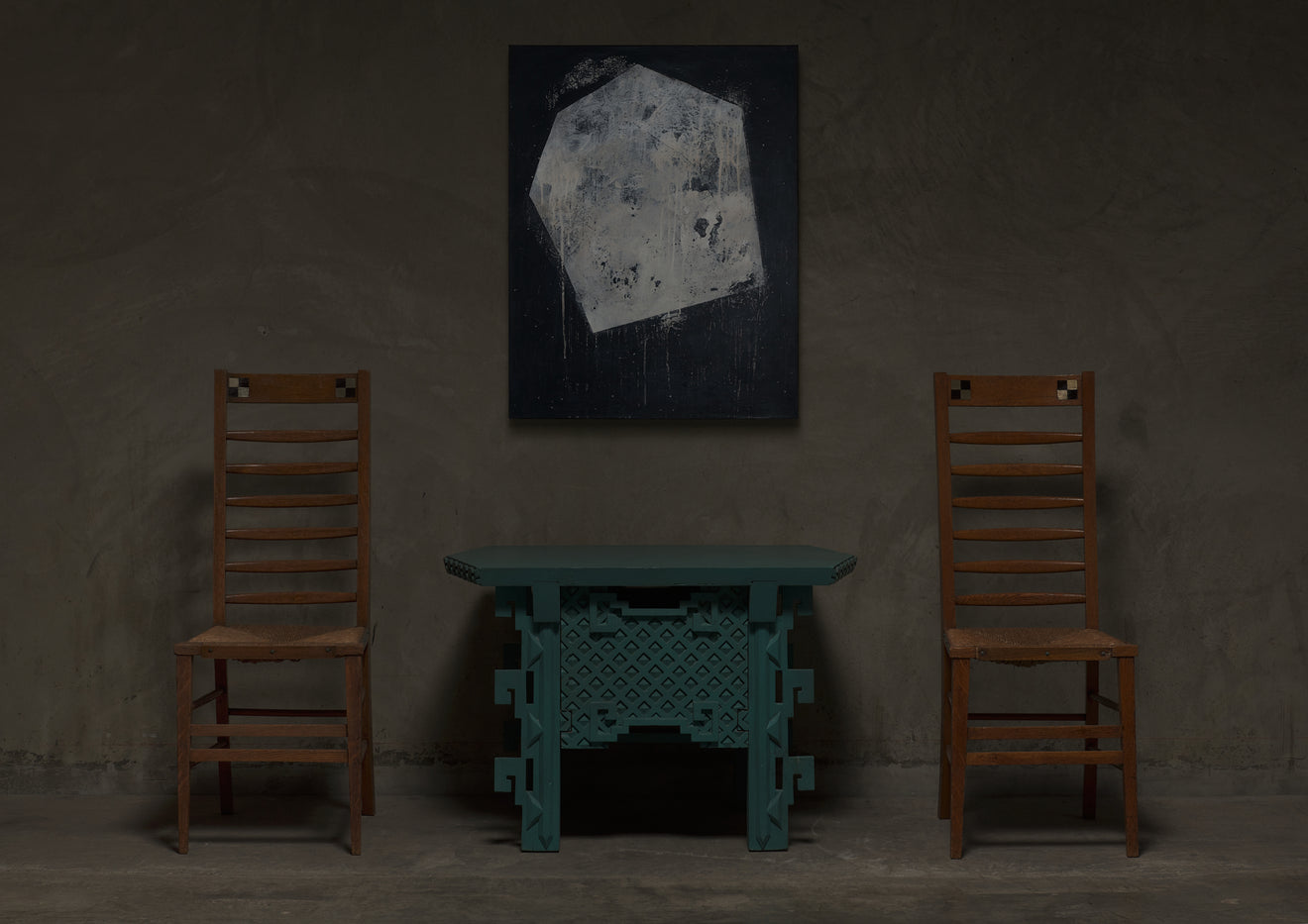 PAIR OF ARTS & CRAFTS GLASGOW SCHOOL LADDER BACK CHAIRS