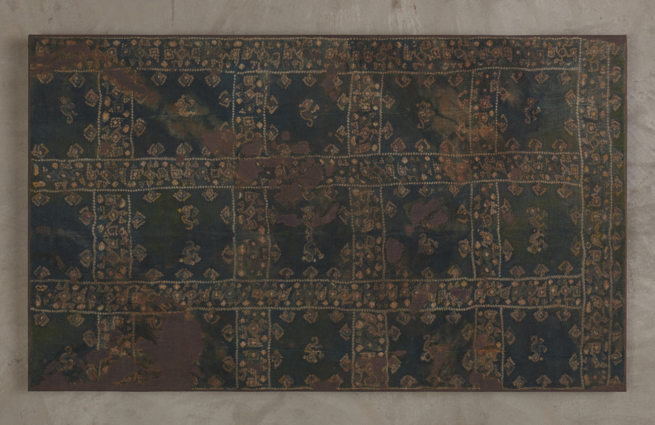 PERUVIAN TEXTILE WITH MONKEY MOTIF, CHANCAY CULTURE 900-1100AD