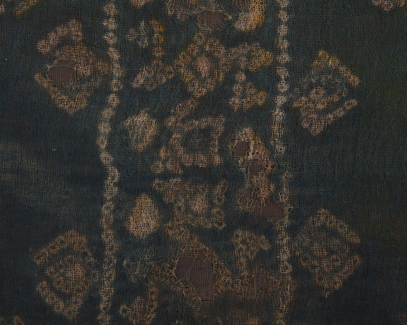 PERUVIAN TEXTILE WITH MONKEY MOTIF, CHANCAY CULTURE 900-1100AD