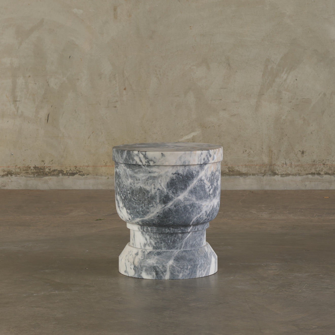 GARDEN MARBLE STOOL