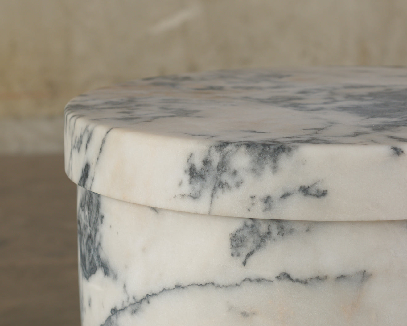 GARDEN MARBLE STOOL