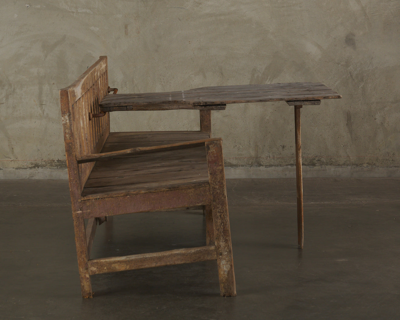 CONTINENTAL WELL WEATHERED BENCH AND ADJUSTABLE FOLDING TABLE