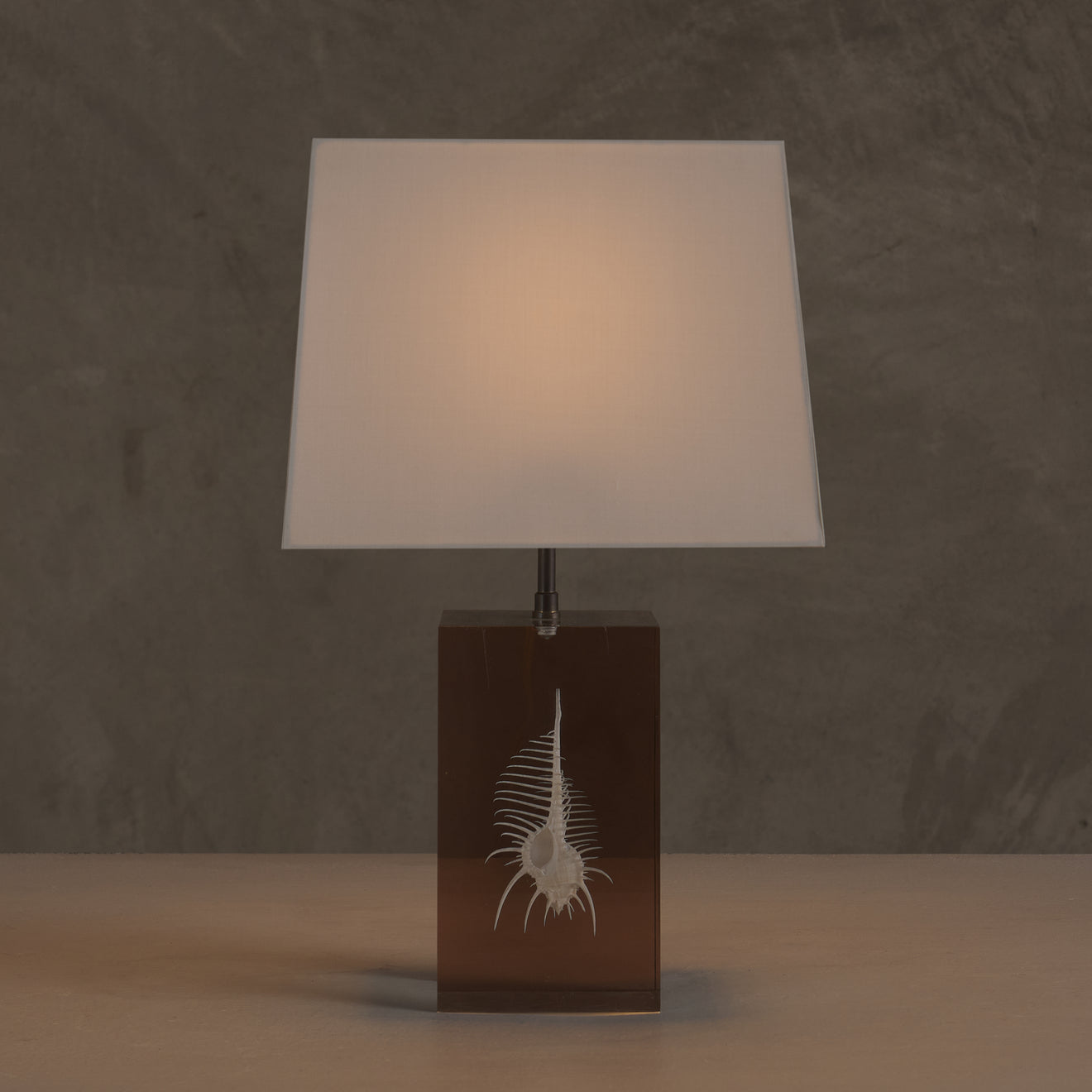 'VENUS COMB' CUBOID RESIN TABLE LAMP